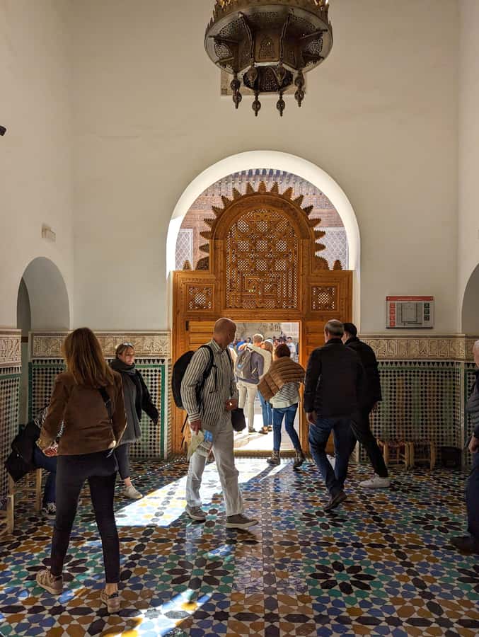 Marrakech: Bahia Palace, Saadian Tombs & Medina Guided Tour - What the Guide Actually Does (and Why It Shows in the Details)