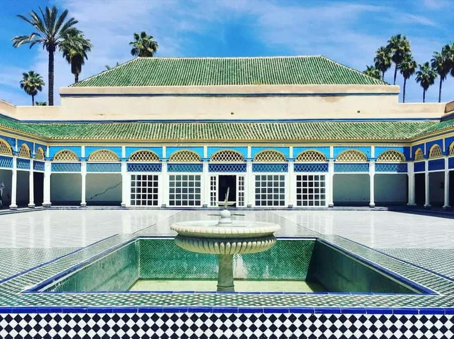 Marrakech: Bahia Palace, Saadian Tombs & Medina Walking Tour - Medina Walking Style: From Hidden Corners to Jemaa el-Fna