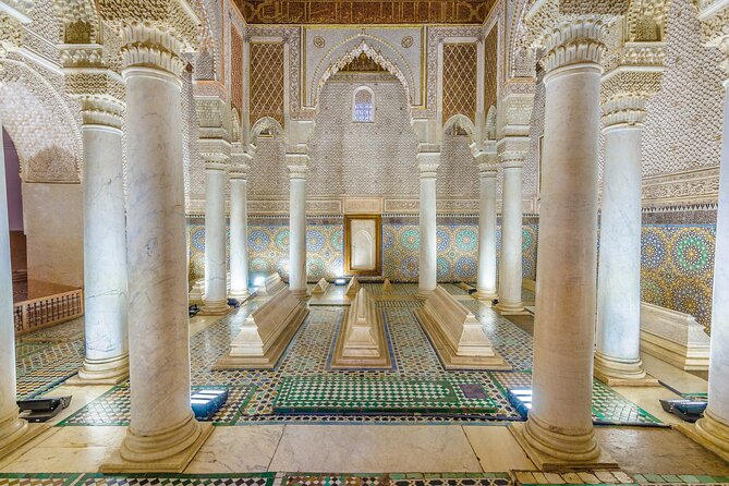 Marrakech: Bahia Palace, Saadian Tombs, Souk and Medina Tour - Medina and souks: markets, artisan stops, and how to keep control