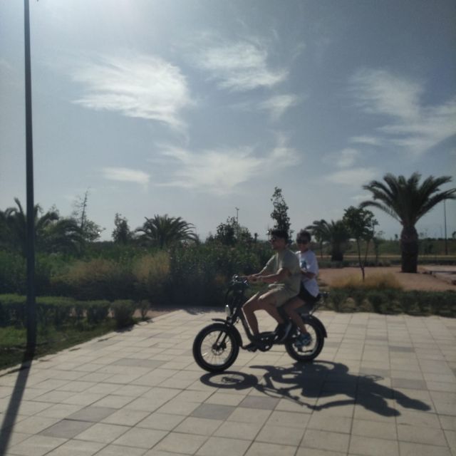 Marrakech: Bicycle Tour with a Local Guide - Bahia Palace: Why This Is a Classic Monument for a Bike Tour Day