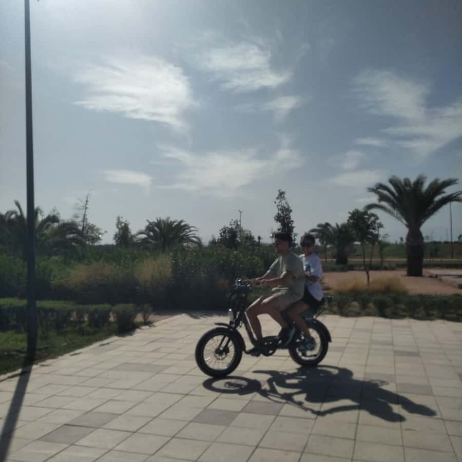 Marrakech: Bicycle Tour with a Local Guide - Riding Along the Red-Clay City Walls and Into Jemaa el Fnaa