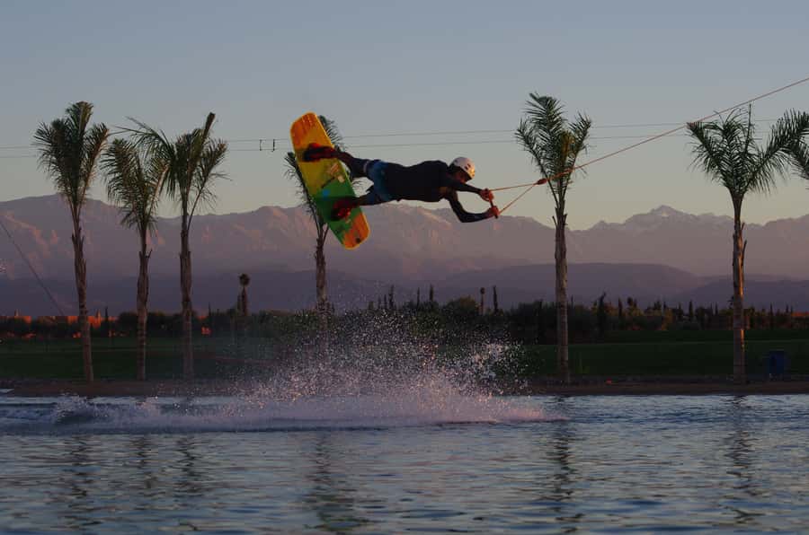 Marrakech: Cable Wakeboarding Experience - Wakeboard, wakeskate, kneeboard, waterski, how to choose