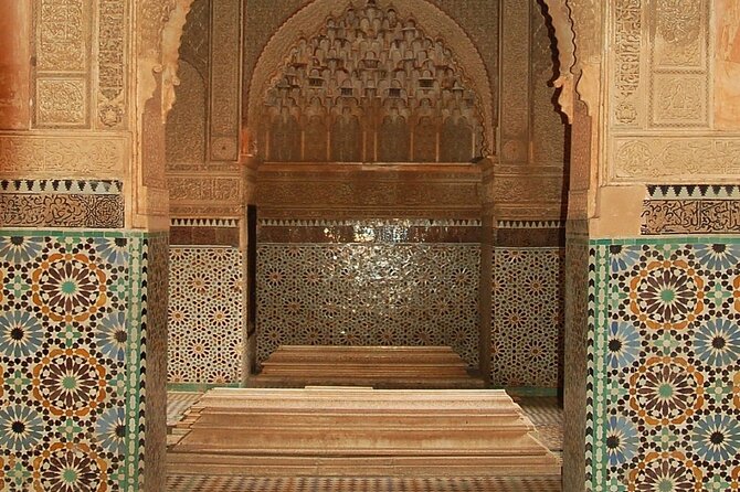 Marrakech City Highlights Half Day Private Tour - Saadian Tombs: Spanish-Moorish design and why this stop feels different