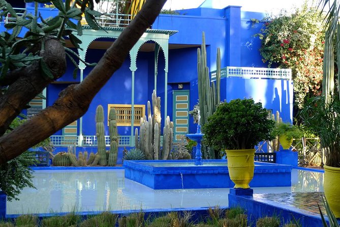 Marrakech City Highlights Half-Day Tour - Pickup, guides, and the pace you should expect