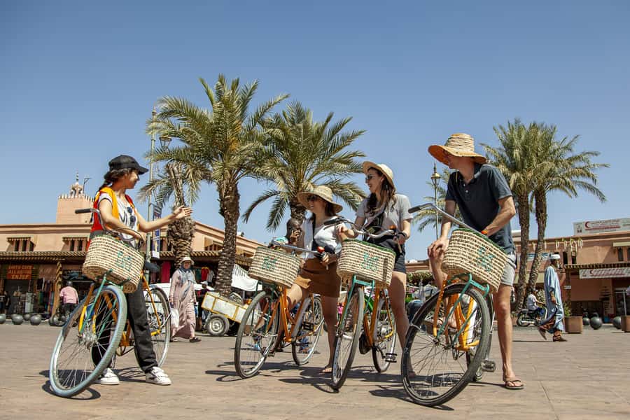 Marrakech: Cultural Bicycle Tour with Pastry and Tea - Bread in a clay oven: why this stop hits harder than you expect