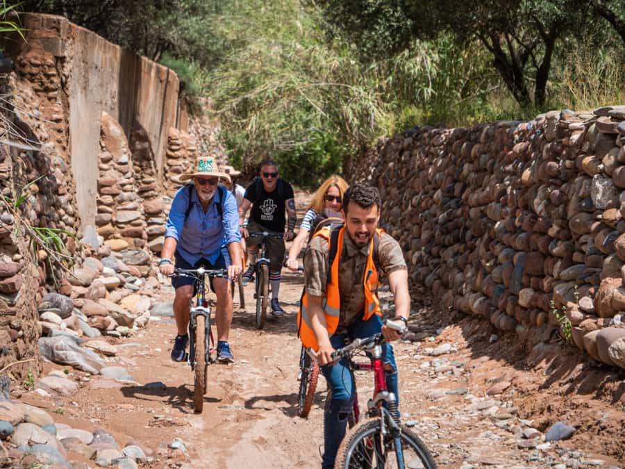 Marrakech: Cycling Tour in Palm Groove with Local Breakfast - Zellige tile ateliers, watching craft happen in real time