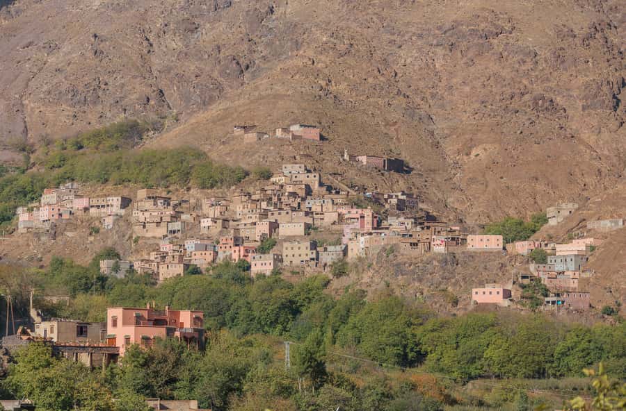 Marrakech Day trip Atlas Mountains & Agafay Desert - Hiking Toward Atlas Waterfalls and Big Peak Views