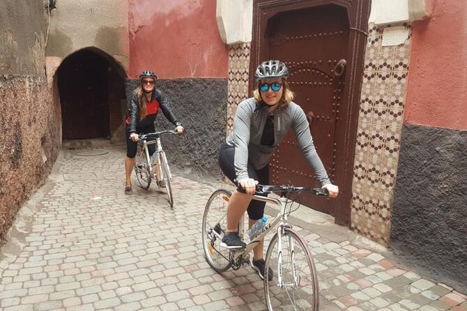 Marrakech Food Tasting Tour by Bike - Start at AXS Bike Tours: Fitting, Safety, and a Smooth Launch