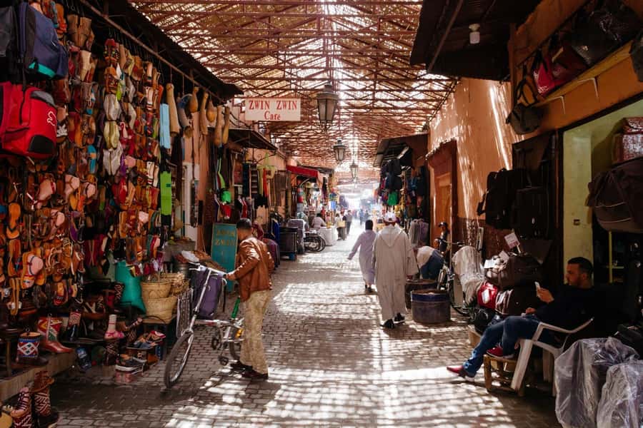 Marrakech: Guided City and Gardens Highlights Tour - A five-hour route that actually helps you navigate
