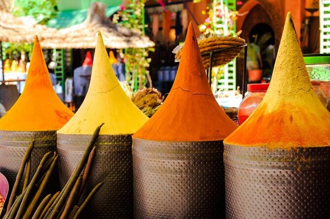 Marrakech: Guided City & Gardens Highlights Tour - Jemaa el-Fnaa and the Medina Souks, Where You Need a Guide