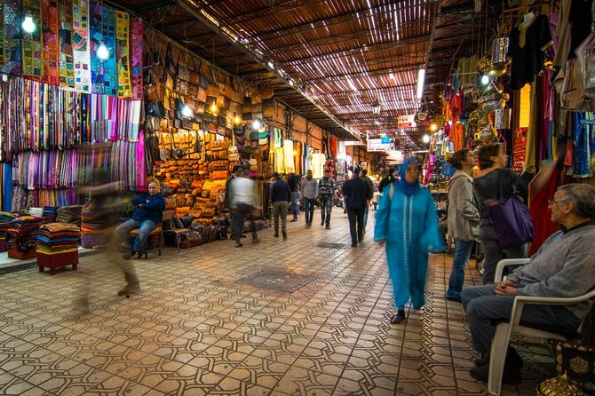 Marrakech: Guided City & Gardens Highlights Tour - Menara Gardens and Pavilion, Gardens Near the Atlas