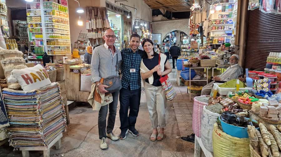 Marrakech: Guided Tour by Night - Tea, olives, and nuts: the tastings that make the night feel personal