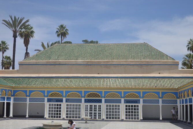 Marrakech Highlights: Private Guided Tour in 4 Hours - Tickets, money, and shopping pressure you can handle
