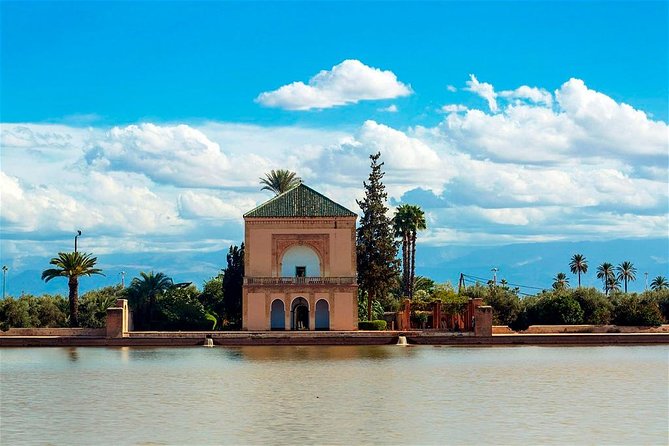 Marrakech Historical and Cultural Tour - Half Day City Tour - The Kasbah District and the Saadian Tombs: Royal Power Meets Real Crowds