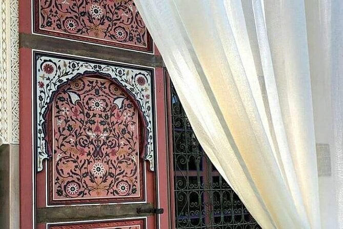Marrakech Jewish Quarter & Bahia Palace: Private Half-day Guided Tour - Stop 2: Mellah alleyways, a 16th-century Jewish quarter you can actually walk through