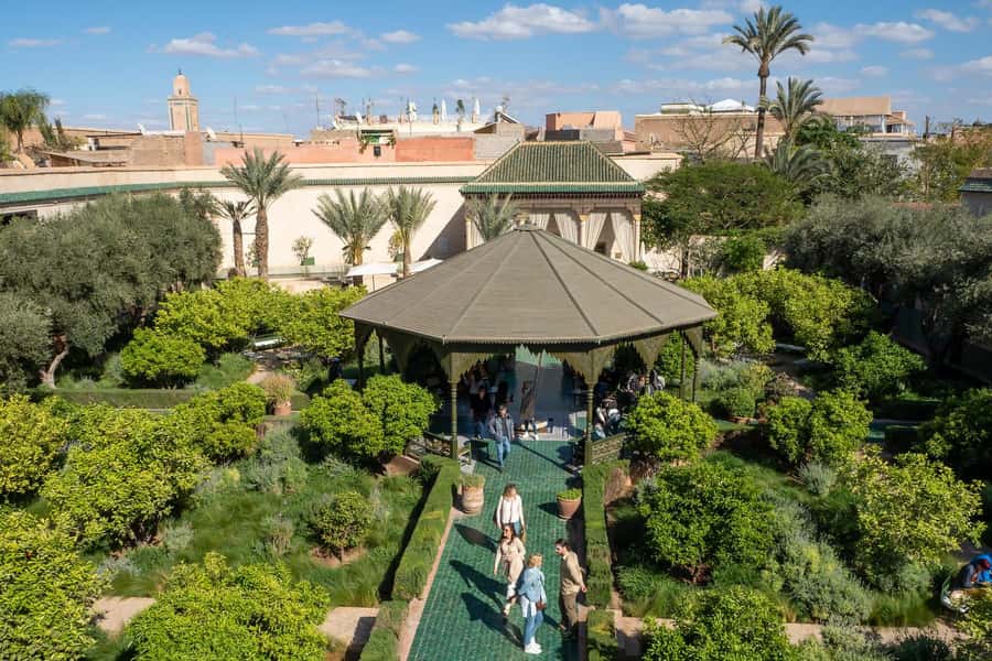 Marrakech: Madrassa Ben Youssef, Secret Garden & Medina Tour - Souk Semmarine: How to Shop Without Getting Tangled in the Lanes