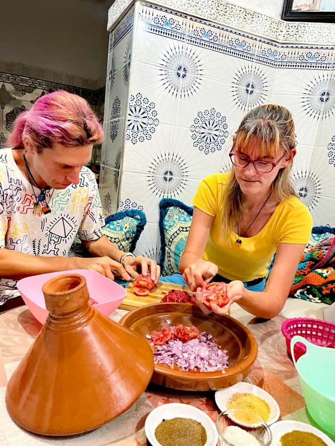 Marrakech: Moroccan Cuisine Cooking Class in Local Home - Tagine Station: Chicken with Olives and the Meatball Tagine with Melted Cheese