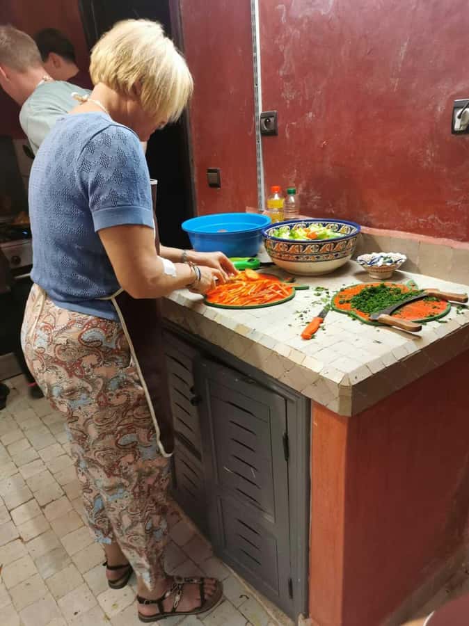 Marrakech: Moroccan Cuisine Cooking Class in Local Home - The 3-Hour Rhythm, from Mint Tea to Moroccan Bread