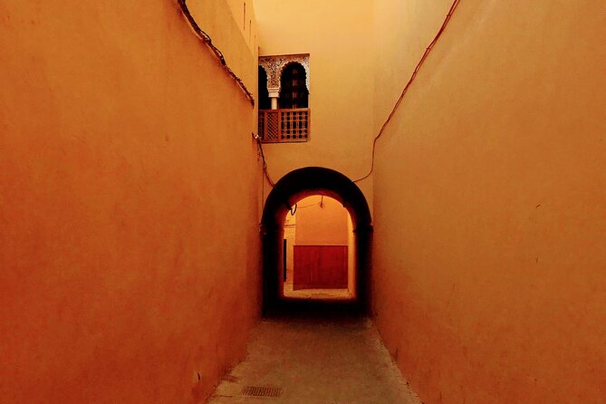 Marrakech: Mysteries Of The Old City - Jemaa el-Fnaa Square, Handling the Noise and Choosing What to Notice
