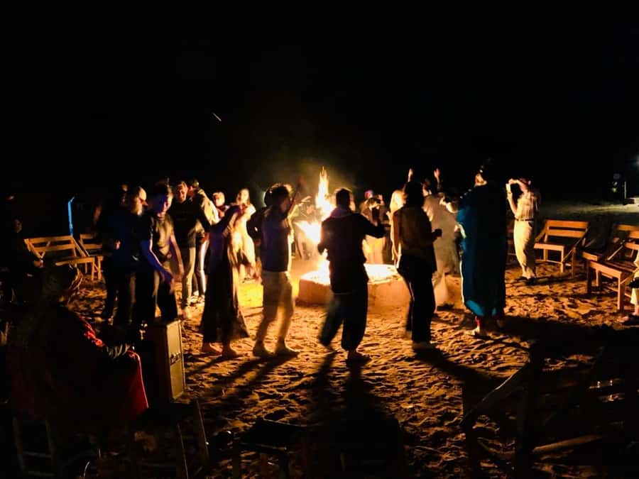 Marrakech/Ouarzazate: 2-Day Desert with Camel, 4x4 & Meals - Guides and driving: what good service looks like on this route