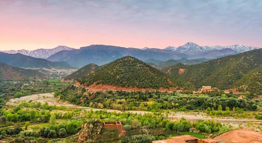 Marrakech: Ourika Valley Waterfalls Hike & Traditional Lunch - Guided Waterfall Walking in the Atlas: What to Expect