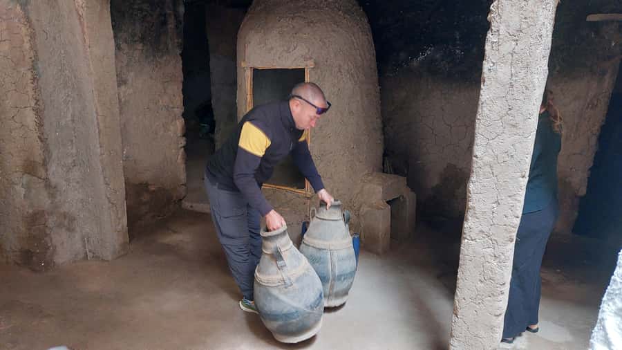 Marrakech: Ourika Valley with guid + lunch +Atlas Mountains - The guide factor: Larbi’s multilingual, calm style