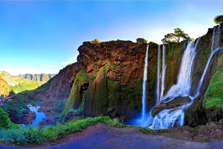 Marrakech : Ouzoud Waterfalls & Guided Tour & Boat Ride - Ouzoud Waterfalls: the 100-meter-plus drop and that turquoise mist