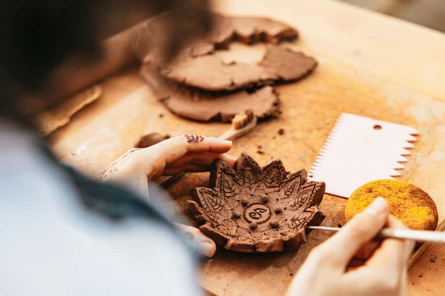Marrakech: Pottery Workshop with Moroccan Tea - Shaping techniques beyond the wheel, modeling, sculpture, and turning
