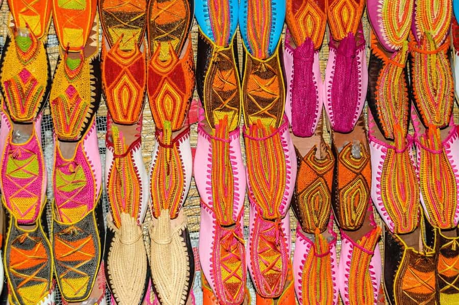 Marrakech: private Guided tour Of Vibrant Souks - Secret garden time, why the quiet pause matters