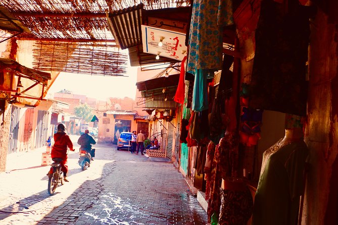 Marrakech Private Half-Day Walking Tour - Bahia Palace: what makes it worth the ticket