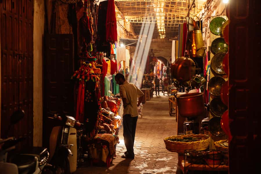 Marrakech: Private Souks Tour with Tea and Traditional Snack - How the Tour Route Feels: Short Walks, Big Layers