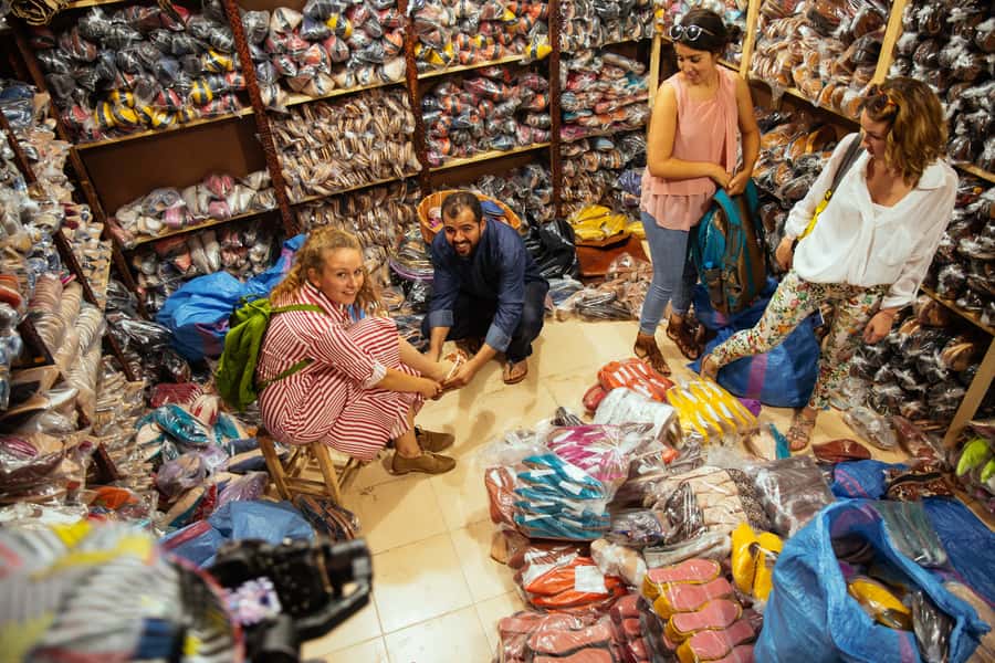 Marrakech: Private Souks Tour with Tea and Traditional Snack - Who This Marrakech Souks Tour Suits Best