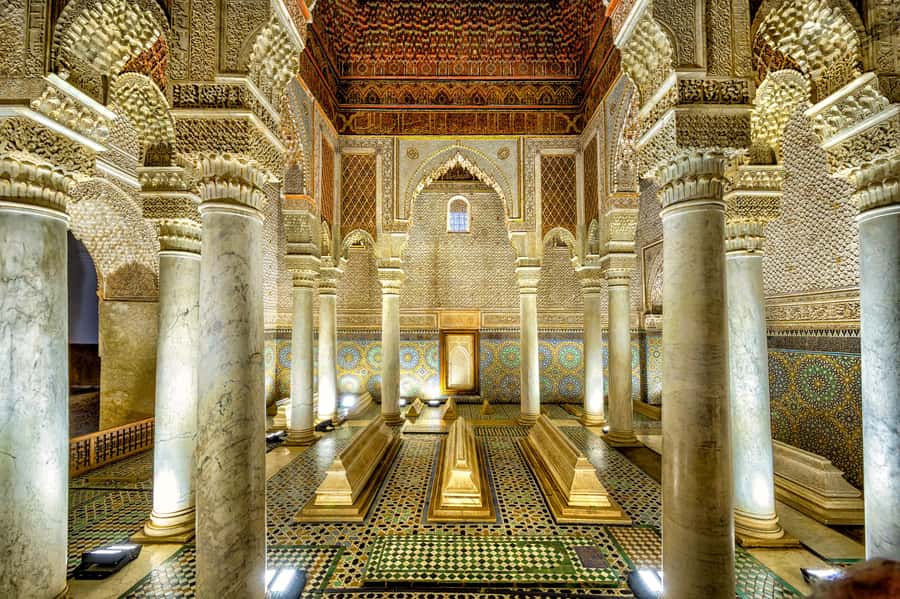 Marrakech: Saadian Tombs, Bahia Palace, Medina and Souk Tour - Meeting in Djemaa el Fna at Cafe Restaurant Argana