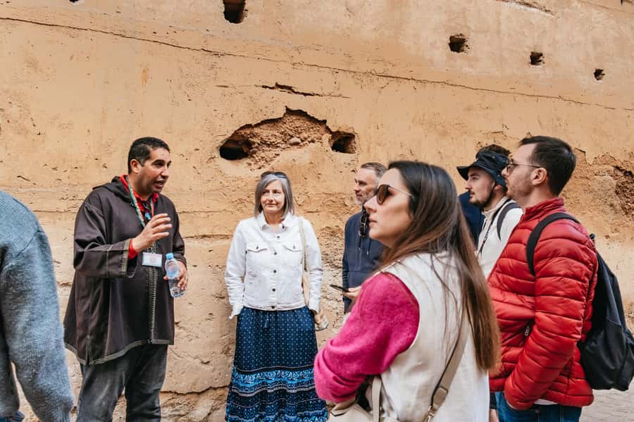 Marrakech: Saadian Tombs & Bahia Palace, Medina Guided Tour - What to bring and how to pace 4 hours in the medina