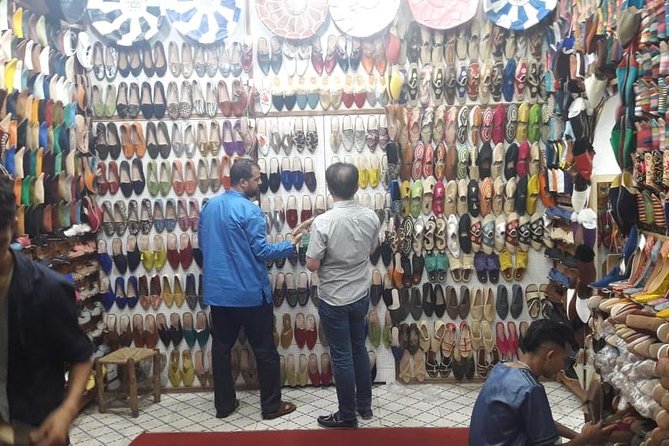Marrakech Shopping Souks Tour By Local Guide - How the English guide makes shopping in the Medina easier