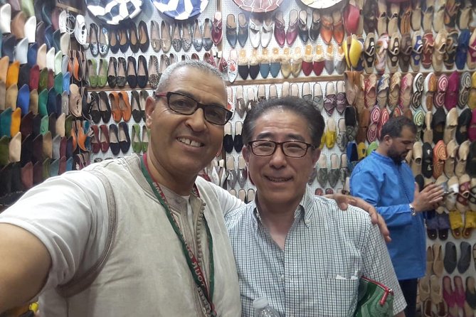 Marrakech Shopping Souks Tour By Local Guide - Free delivery and door-to-door carpet shipping, what it really means