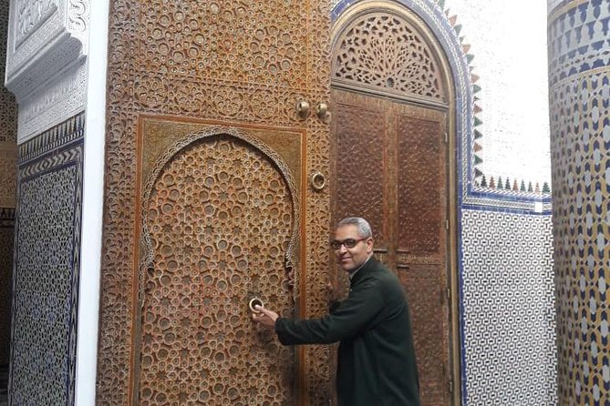 Marrakech Shopping Souks Tour By Local Guide - Small-group size and timing, plus what to wear and bring