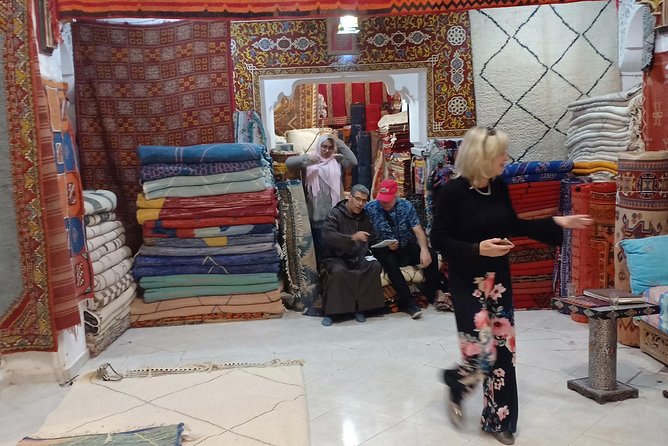 Marrakech shopping tour, secrets of Medina with a shopper guide - Meeting up at Collège Mohamed, then getting your bearings fast