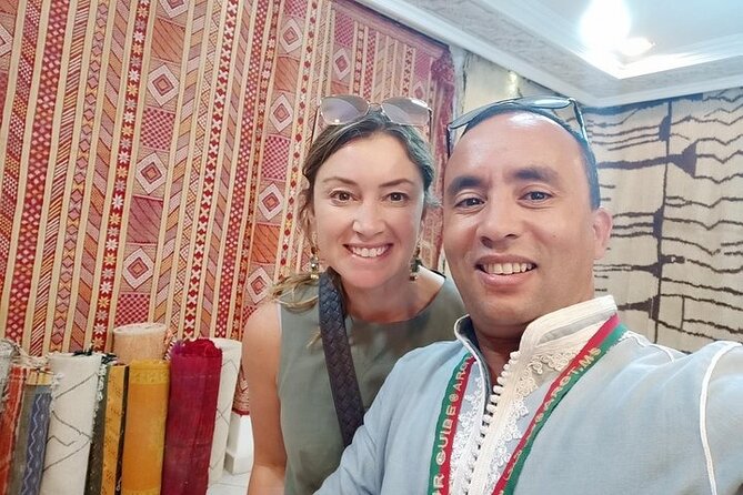 Marrakech Shopping Tours : Private Souks Tour - The Medina maze: finding hidden rug wholesalers at Zaouiat Lahdar