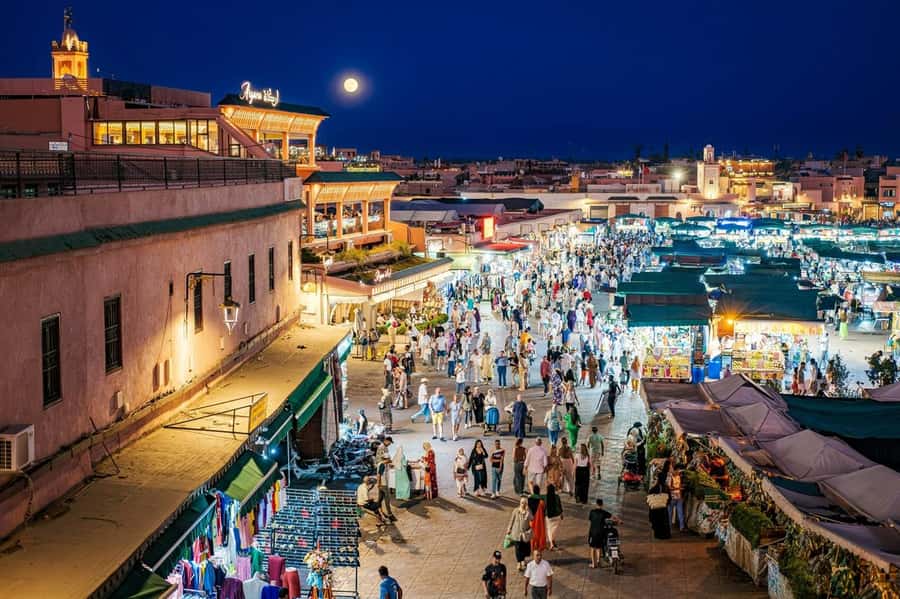 Marrakech: Souk by Night Medina Guided Walking Tour. - How the meeting point shapes your whole night