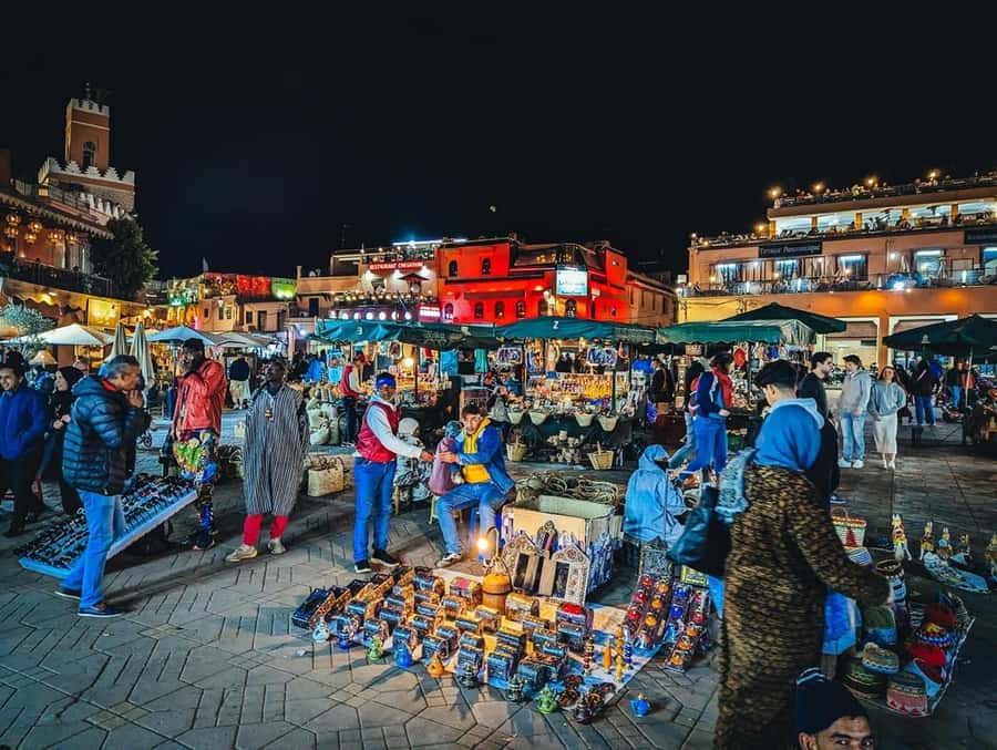 Marrakech: Souk by Night Medina Guided Walking Tour. - Koutoubia Mosque in 30 minutes: a recognizable landmark with context