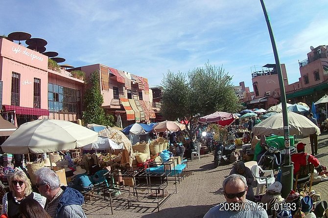 Marrakech Souks and Hidden Sites -Half Day - Herbalist Stop: How Spices, Seeds, and Herbs Get Used