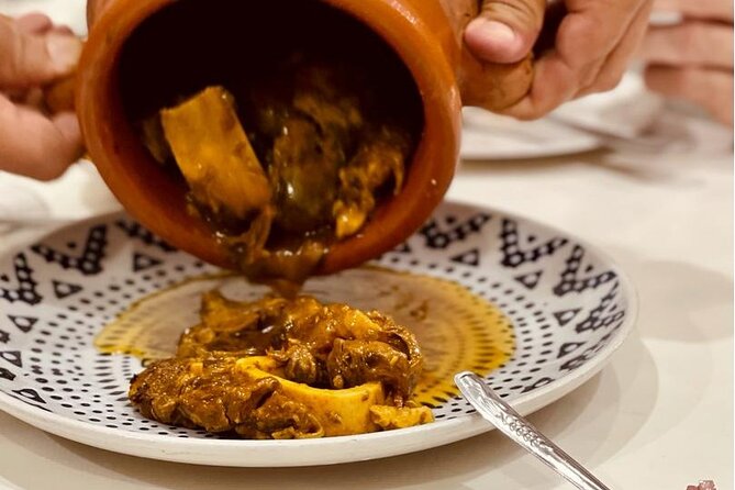 Marrakech: Street Food Tour by Night - Getting Oriented: Meeting at Jemaa el-Fnaa and First Steps