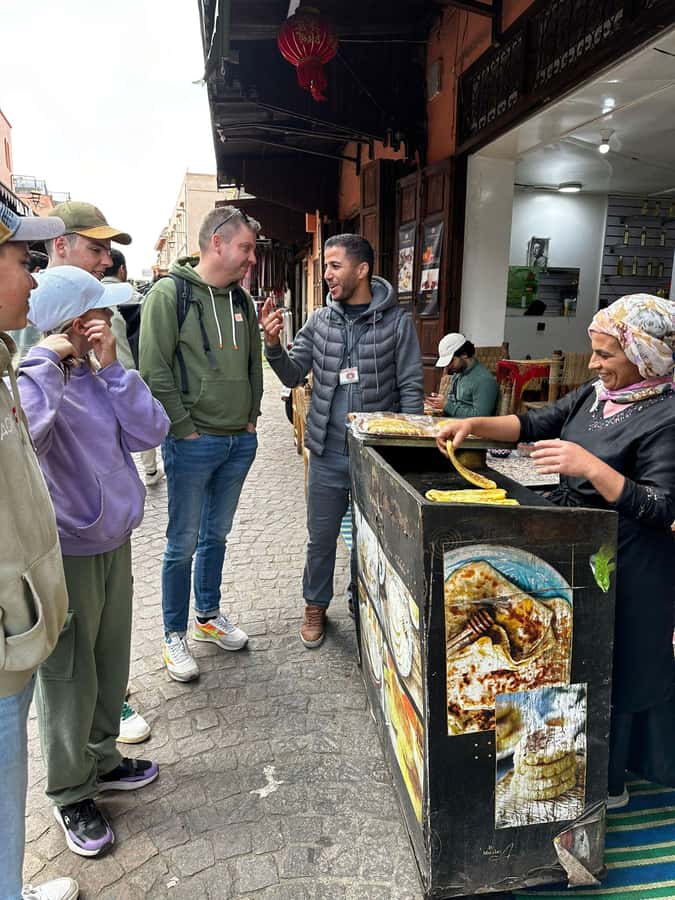 Marrakech: Street Food Tour with a Local Guide - Walking the Medina: How the Tour Keeps You Moving at the Right Speed