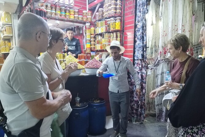Marrakech Streetfood with local guide - Your local guide matters, bilingual and helpful beyond the food