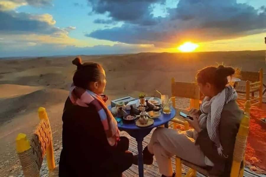 Marrakech: Sunrise Desert Tour with Camel Ride and Breakfast - Agafay photo stops and guided sightseeing: the schedule makes sense
