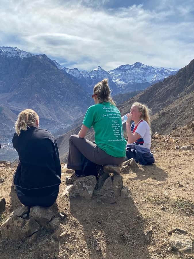 Marrakech: Tedli Summit Atlas Mountains Day Hike & Lunch - Hotel transfers and meeting in the Medina: don’t lose time at the pickup point