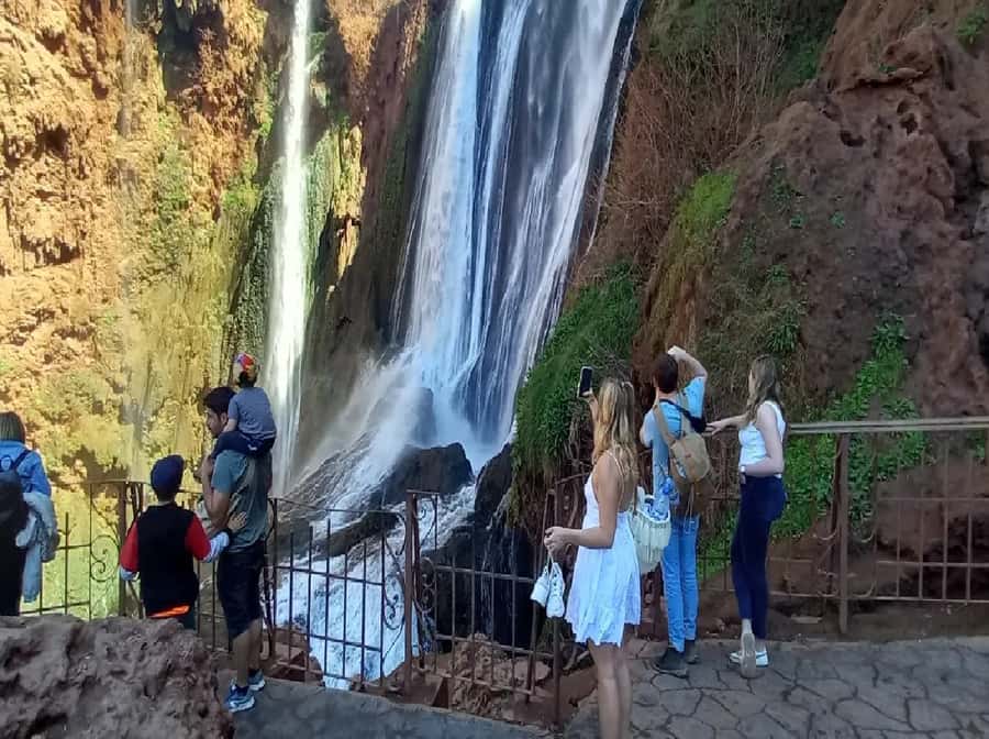 Marrakech to Ouzoud waterfalls day tour - Guide & boat ride - Café break and the Tadla plains: the ride has scenery