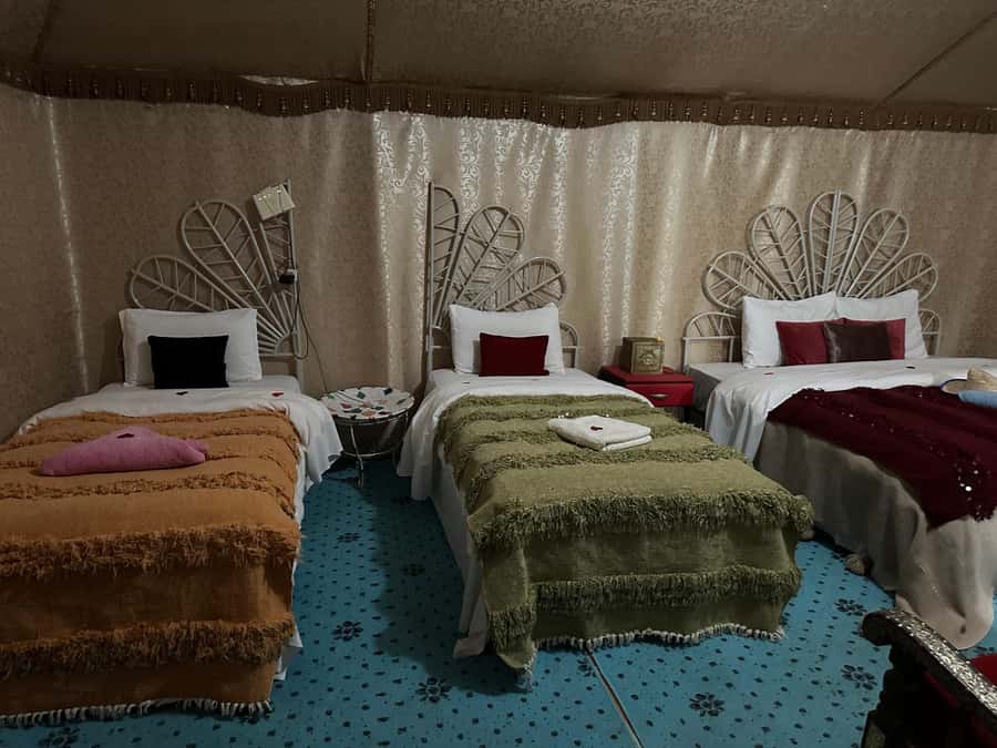 Marrakech to Zagora Desert: 2-Day trip via Ait Benhadou - Sunset-to-night in the Zagora camp: tea, dinner, and real atmosphere