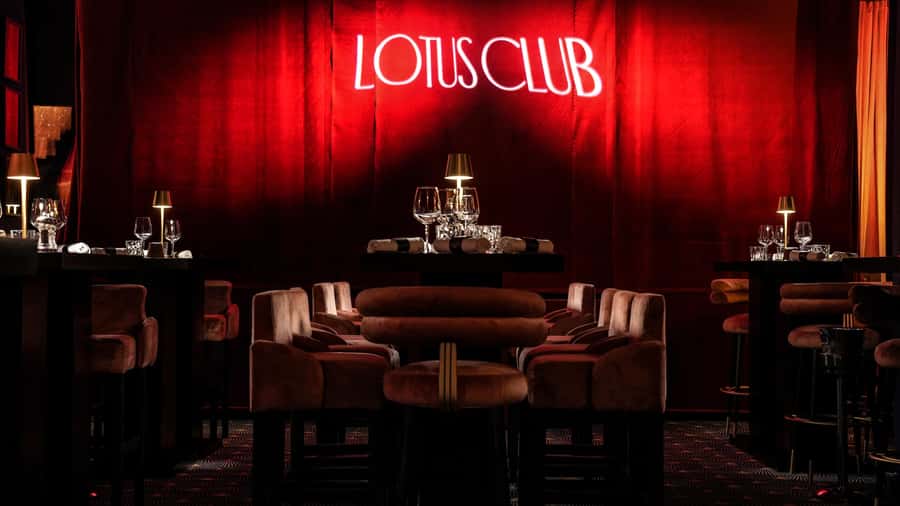 Marrakech: Vibrant Dinner Show at The Lotus Club - The 4-hour flow: dinner that moves, then club time